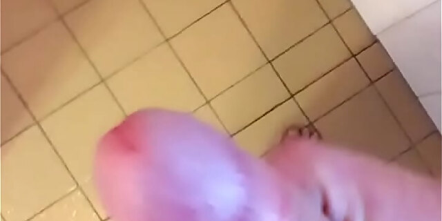 big cock,cumshot,masturbation,solo