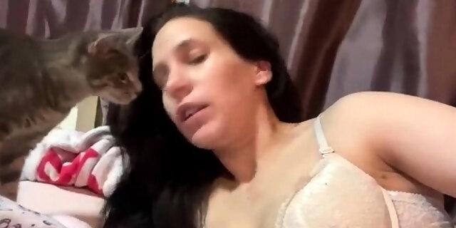 amateur,ass,brunette,masturbation,softcore,solo,webcam